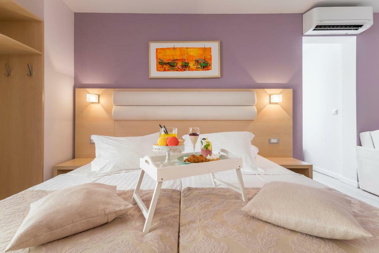Hotel Maritimo Makarska Luaran gambar