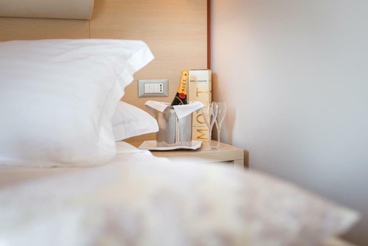 Hotel Maritimo Makarska Luaran gambar